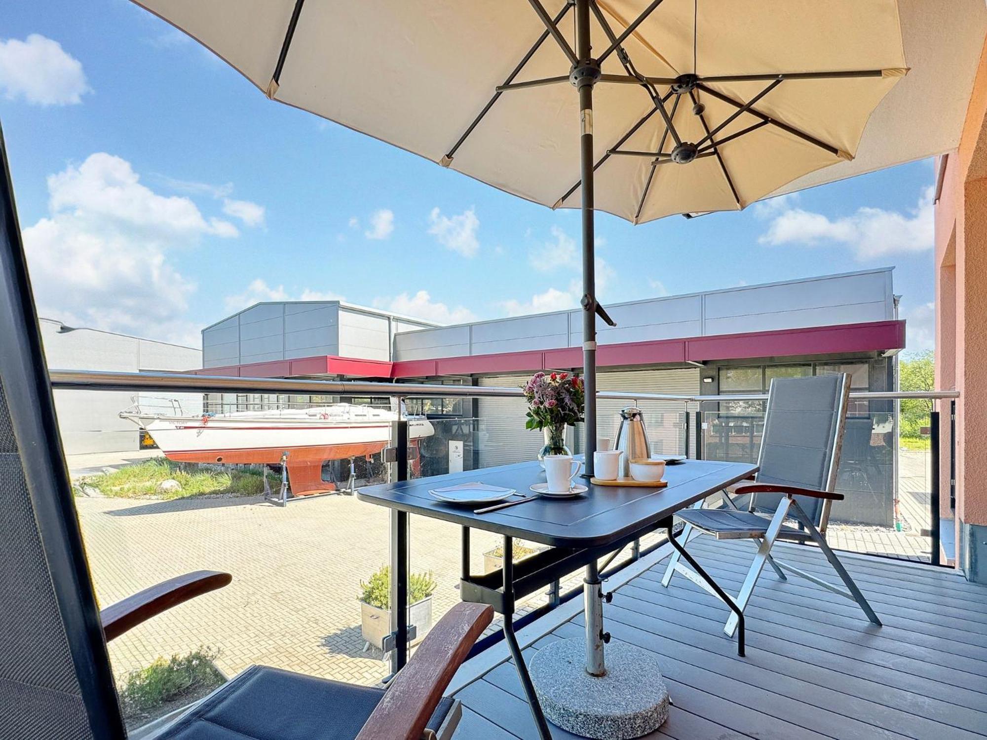 Apartament Alte Fischfabrik Lauterbach "Mehrzeit Am Bodden" Zewnętrze zdjęcie